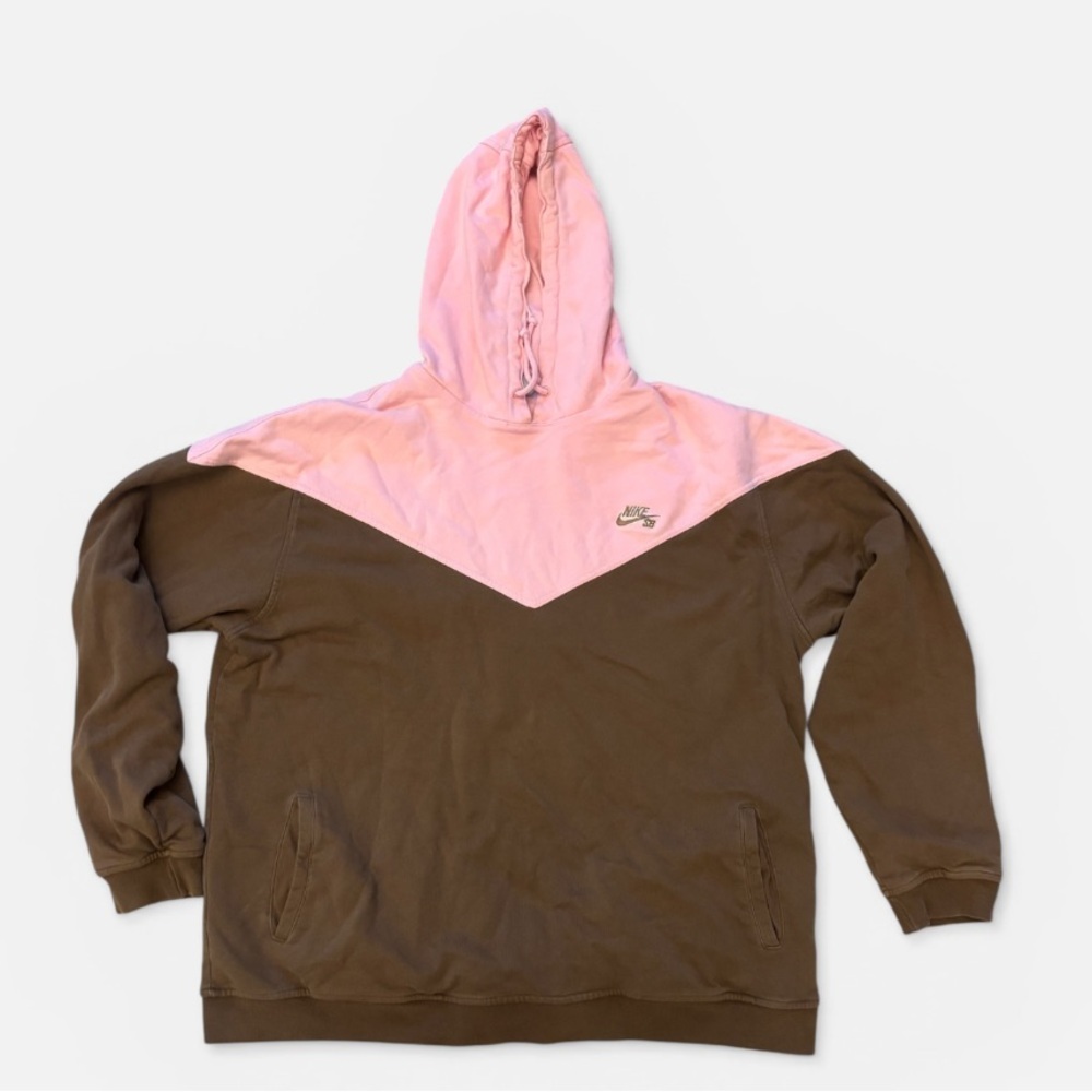 Nike × Stussy
NIKE SB x STUSSY CHERRY NEAPOLITAN COLLAB - Picture 4 of 8